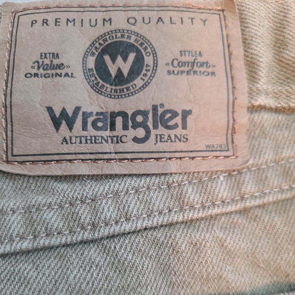 Wrangler Jeans, Men's 38x32, Khaki - NWOT